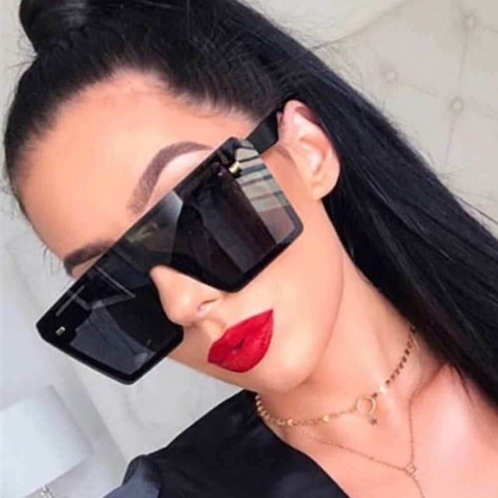 Halloween Retro/vogue 80’s style UV sunglasses - Picture 3 of 3